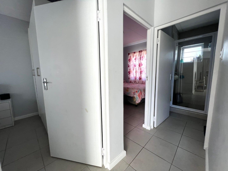 2 Bedroom Property for Sale in Fairview Eastern Cape